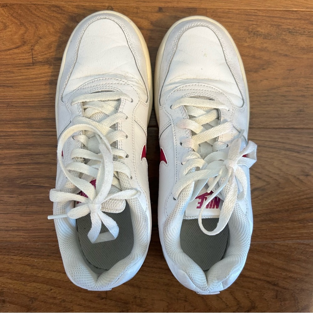 Nike White and Pink Sneakers Size 7 - Picture 2 of 5